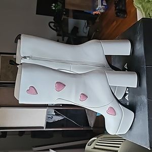 Game of Love Platform Chunky High Heel Ankle Hearts Boots Dolls Kill Size 7 NEW